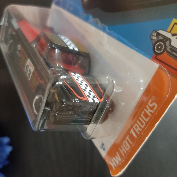 Hot Wheels '63 Studebaker Champ 2022 HW Hot Trucks Diecast - Picture 5 of 11